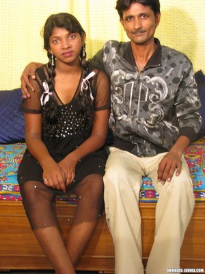 18 year old girl Hailey Little takes off yoga attire to stand naked